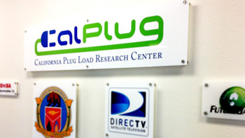 calplug-logowall